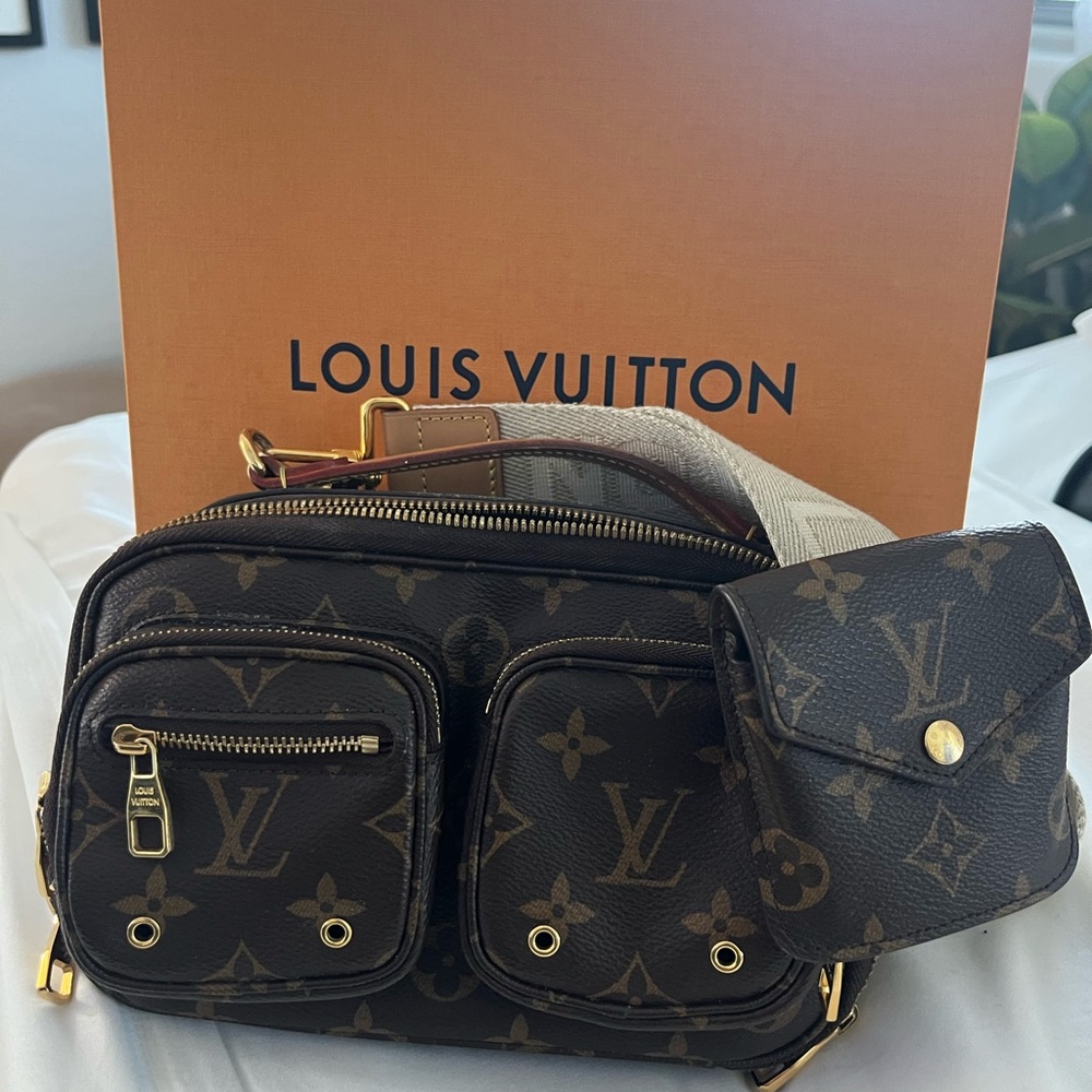 Louis Vuitton Utility Crossbody Monogram Bag
